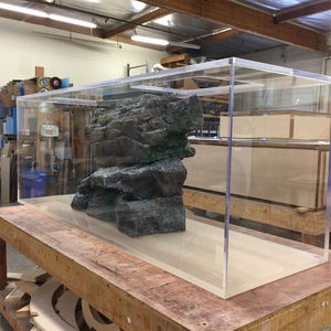 Acuarios Acrílicos Premium Personalizados de Fábrica, Ligeros, Resistentes y Elegantes - Product Image 1