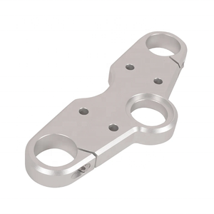 บริการงานกลึง CNC ผลิตแผ่นยึดสามเหลี่ยมโช้คหน้าอะลูมิเนียมสำหรับ <span class=keywords><strong>BMW</strong></span> <span class=keywords><strong>R75</strong></span> R80 R90 R100 - Product Image 3