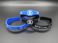 Logo personnalisé dernier bracelet en gel de forme de montre bracelet en caoutchouc de silicone avec prix d'usine