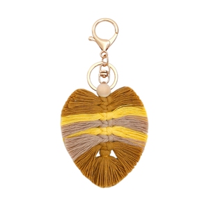 Breloques de sac à dos en tapisserie tressée à la main en corde de coton avec pompon <span class=keywords><strong>plume</strong></span>, pendentif feuille, bijoux, <span class=keywords><strong>porte</strong></span>-clés <span class=keywords><strong>macramé</strong></span> style bohème - Product Image 1