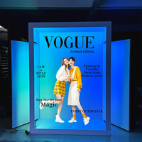 Cabine Photo Magazine Haut de Gamme pour Mariage avec Boîte Magazine Photobooth Extérieur Personnalisable Couverture Vogue PVC