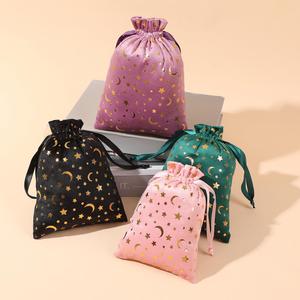 Sacs cadeaux en velours écologiques personnalisés avec cordon de serrage, motif étoile dorée, pour la vente en gros, présentoirs pour pierres précieuses, montres et lunettes, pour cadeaux de Noël - Product Image 1