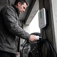 Chargeur mural AC pour véhicule électrique CE RoHS 7kW 32A Type 2, station de recharge durable avec contrôle intelligent pour maison et garage, contrôle par application