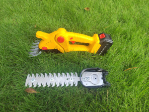 <span class=keywords><strong>Kit</strong></span> coupe-herbe portatif sans fil 20V et mini taille-<span class=keywords><strong>haie</strong></span> - Product Image 6