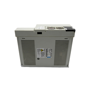 Amplificador de CA trifásico de la serie MR-J para accionamiento de husillo MDS-B-SPJ2-75 MDSBSPJ275 en stock - Product Image 1