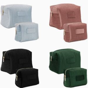 Sac cosmétique matelassé en velours personnalisable avec fermeture éclair, grande capacité, pour femmes - Product Image 4