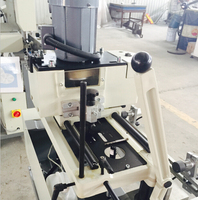 Machine à copier et à fraiser pour fenêtres