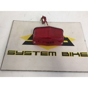 Fanale Posteriore Aftermarket per Moto, Lente Rossa con Cavi per Sistema di Illuminazione Bici - Product Image 1