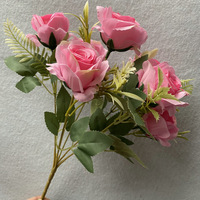 Seidenrosen-Blumenstrauß Künstlicher Rosenbusch 7 Blütenköpfe Hochzeit Valentinstag Blumenarrangement Rose