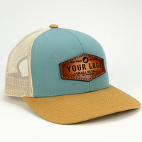 Gorra Trucker Personalizada con Logotipo, 100% Poliéster, Malla Beige en la Parte Trasera, Ajustable, Bordada, de 2 Tonos y 5 Paneles