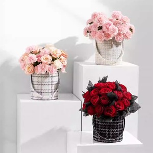 Mass Customized <strong>Round</strong> Cardboard <strong>Box</strong> With Lid For Flower Or <strong>Hat</strong> Packaging Gift <strong>Boxes</strong> - Product Image 2