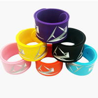 Bracelets promotionnels en silicone gaufré étanches personnalisés avec logo unisexe AI-MICH, imitation antique pour événements, personnalisables