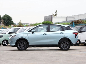 Voiture d'occasion 2022 NETA V, le modèle le plus vendu, offre une autonomie électrique pure de 401 <span class=keywords><strong>kilomètres</strong></span>, batterie 40 kWh, moteur 50-100 kW - Product Image 3
