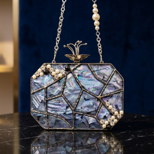 Sac de soirée artisanal multicolore taille M pour femme, en laiton et nacre, par Craftstages International – Idéal pour les mariages - Product Image 3
