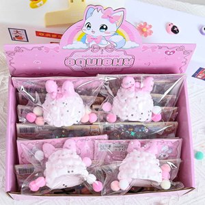 ของเล่นบีบคลายเครียดรูปต้นคริสต์มาสประดับโบว์น่ารัก ทำจาก TPR ขายส่ง - Product Image 2