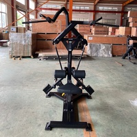 Equipo de fitness comercial: Máquina de remo alto con carga de placas para entrenamiento de espalda y dominadas