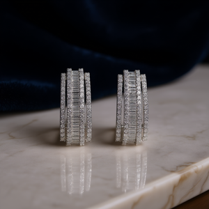 Orecchini E3748 in Oro Bianco con Diamanti Taglio Baguette Colore D Naturali Certificati GIA Gioielli di Lusso da Donna per Matrimonio - Product Image 2