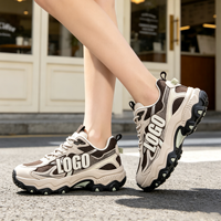 Chaussures de sport décontractées pour hommes, nouvelle conception personnalisée, fabricant de baskets tendance, confortables, en mesh et PU, unisexes, pour la marche et le sport