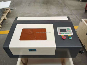 Machine de gravure et de découpe laser CO2 AUC 3020 4040 4060 40W 50W pour protecteurs d'écran de téléphone portable et coques de téléphone - Product Image 6