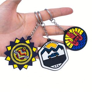 พวงกุญแจซิลิโคนรูปตัวอักษรพวงกุญแจโลโก้ยางพีวีซีดีไซน์2D ตามสั่ง - Product Image 1