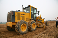 Nouvelle Niveleuse Routière SG16 15 Tonnes de Marque Chinoise Renommée avec Ripper et Lame Bouteuse en Promotion