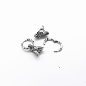 Boucles d'oreilles créoles personnalisées pour hommes en acier inoxydable 316L doré, hypoallergéniques, avec breloque tête de chacal Anubis, style vintage punk, cadeau - Product Image 4