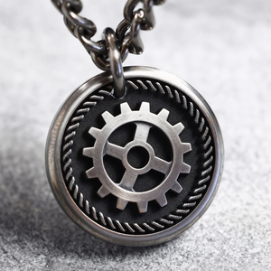 Collana Personalizzabile in Titanio Puro, Gioielli su Misura, Ciondolo Personalizzabile, Materiale di Grado Medico, Ipoallergenico - Product Image 2