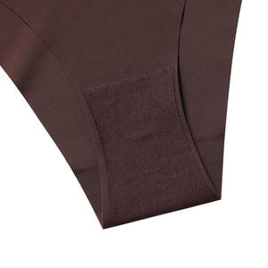 2023 dames Sexy glace soie culotte sans Trace sans couture Yoga séchage rapide respirant string soie culotte - Product Image 2