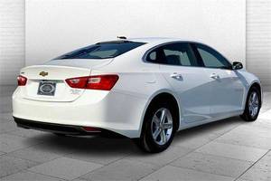 รถยนต์มือสอง Chevrolet Malibu 4 ประตู รุ่น FWD ACC สีดำ หนังแท้ ราคาส่งสุดคุ้ม พวงมาลัยซ้าย มีจำหน่ายแล้ว - Product Image 4