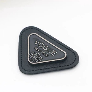 Etichette in metallo con Logo personalizzato etichette fatte a mano con paillettes ed etichette Hardware incise sacche da golf etichette in metallo in pelle per abbigliamento - Product Image 2