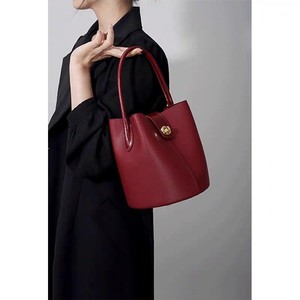 กระเป๋าถือแฟชั่นสไตล์ใหม่สำหรับสุภาพสตรี ดีไซน์ทรงตะกร้า กันน้ำได้ พร้อมสายสะพายไหล่ - Product Image 1