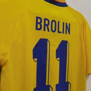 Groothandel Voetbalshirt Retro1994 Voetbalshirts Brolin Zomer voor Heren Vintage Shirts # 11 Zweedse voetbalshirts - Product Image 1
