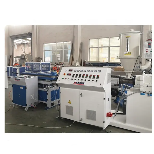 Pe/Pvc Enkelwandige Ribbelbuis Making Machine Plastic Waterpijp Slang Machine