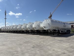 Fabbrica cinese vende 400 semirimorchi <span class=keywords><strong>petroliere</strong></span> con una capacità di 50 metri cubi alla Nigeria per il commercio all'ingrosso. - Product Image 3