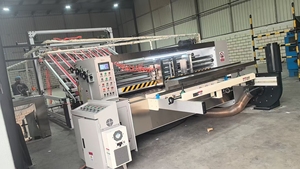 Machine <span class=keywords><strong>de</strong></span> couchage <span class=keywords><strong>de</strong></span> papier en feuille électrique automatique <span class=keywords><strong>de</strong></span> haute qualité avec empileur automatique et moteur - Product Image 3