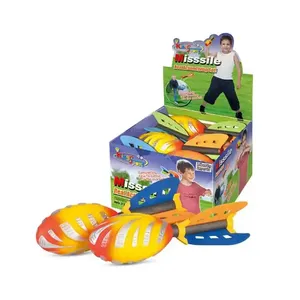 Paquete de 12 Balones de Fútbol de Espuma de Bolsillo |   Calzado Deportivo Bicolor Aero Flyers |   1 Docena de Recuerdos para Fiestas Infantiles (9.<span class=keywords><strong>5</strong></span> Pulgadas) - Product Image 5