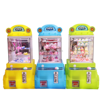 Fabricant de gros accepteur de billets de banque à pièces de couleur bonbon super mignon enfants mini grue jeu de vente de poupées à griffes