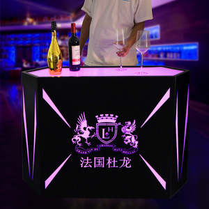 Support de présentation de vin rectangulaire éclairé par LED, en acier inoxydable, rechargeable, pour les fêtes et les lieux commerciaux - Product Image 1