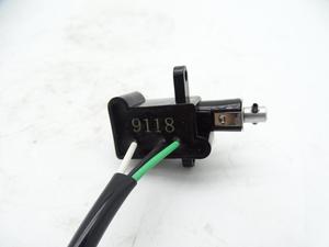Interrupteur de frein 421-43-26471 pour chargeuse Komatsu WA300-3 WA320-3 WA350-3 WA380-5 WA400-3 WA430-5 WA450-3 WA800-3 - Product Image 3