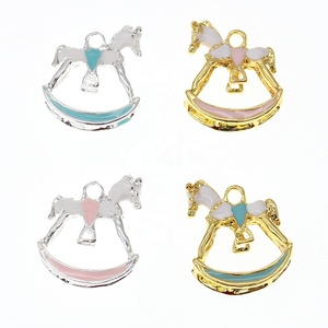 Carino Mini Musulmano Islamico Dello <span class=keywords><strong>Smalto</strong></span> 3D Animale Cavallo Del Bambino A Forma di Pin Charms Per I Bambini - Product Image 1