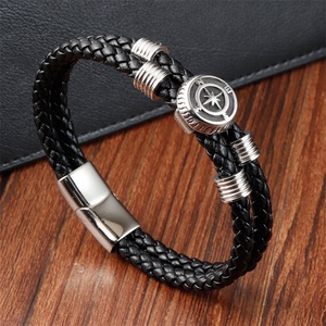 Bracelets en cuir tressé multicouche personnalisés pour hommes, avec boussole en acier inoxydable – Vente en gros - Product Image 1