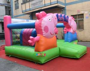 Castello Gonfiabile Commerciale Popolare a Forma di Maialino Rosa per Bambini, Castello Rimbalzante <span class=keywords><strong>con</strong></span> Personaggi dei Cartoni Animati e Percorso a <span class=keywords><strong>Ostacoli</strong></span> in Vendita - Product Image 2