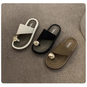 Sandales plates décontractées d'été personnalisées pour femmes, couleur unie, confortables, semelle souple, respirantes pour l'extérieur (avec boîte) - Product Image 1