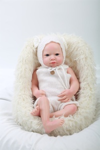 Bareheaded tan verdaderamente encantador suave de la ponderado de silicona vestido Toddle muñeca que mira como A un bebé - Product Image 4