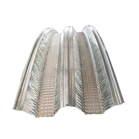 Machine de formage à froid pour panneaux de toiture métalliques en K-Span pour toits en arche