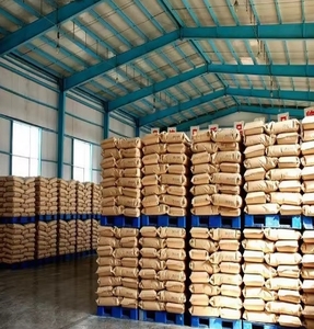 Polyacrylamide pour le traitement des eaux usées, fibres synthétiques, 25 kg/sac, pureté 88,5 %, fabriqué en Chine, usine PAM. - Product Image 4