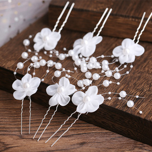 Ensemble de 3 pièces transfrontalières Europe et Amérique : Chaîne de <span class=keywords><strong>cheveux</strong></span> en fil de <span class=keywords><strong>neige</strong></span> blanc avec fleurs et perles, épingle à <span class=keywords><strong>cheveux</strong></span> en forme de U - Product Image 1