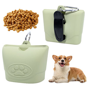 Silicone Pet <span class=keywords><strong>Dog</strong></span> Training Walking Food Storage Bag Pet <span class=keywords><strong>Dog</strong></span> Travel Treat Pouch Sacs de taille avec mousqueton - Product Image 2