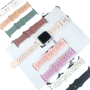 Bracelet en silicone coloré pour Apple Watch S9/Ultra 8/7/6/5/4/3 avec boucle <span class=keywords><strong>papillon</strong></span> respirante, bracelets de montre intelligente - Product Image 1