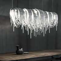 Lampe de table de style nordique en aluminium doré et argenté avec base en fer, pour salon, bureau, lampe de table moderne à pompons fantaisie pour intérieur